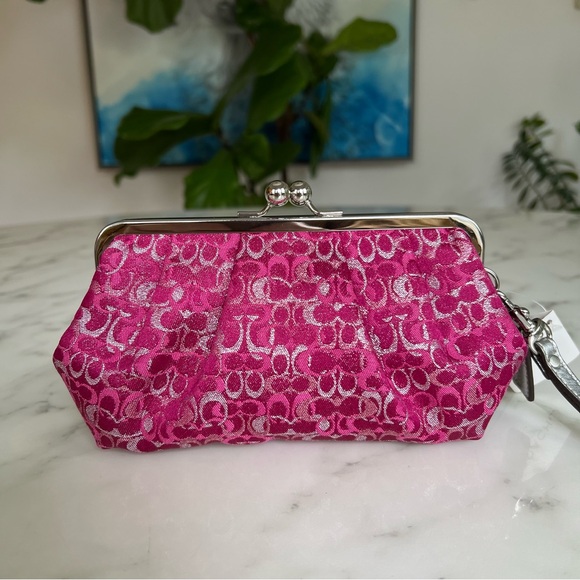 NTW COACH Vintage Optic Mini Signature Lurex Framed Kisslock Clutch Raspberry - Picture 2 of 12